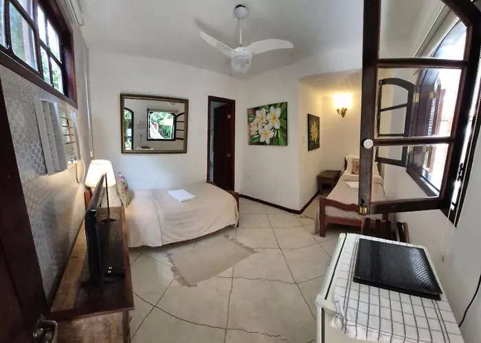 Aratinga Inn