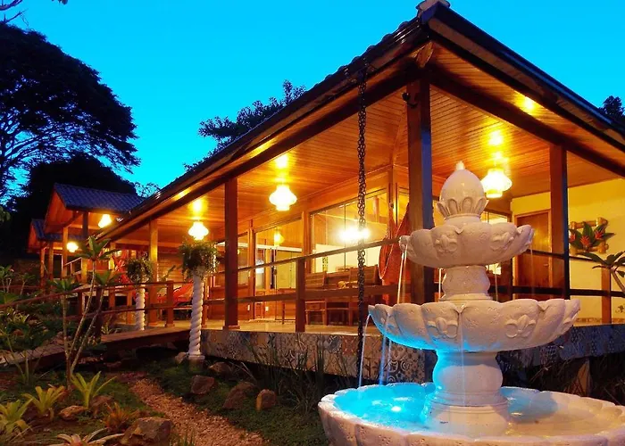 Aratinga Inn